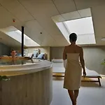Dvorec Hotel 3*