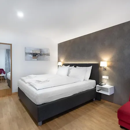 Szálloda Dvorec Tolmin