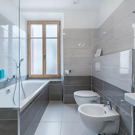 Otel Dvorec