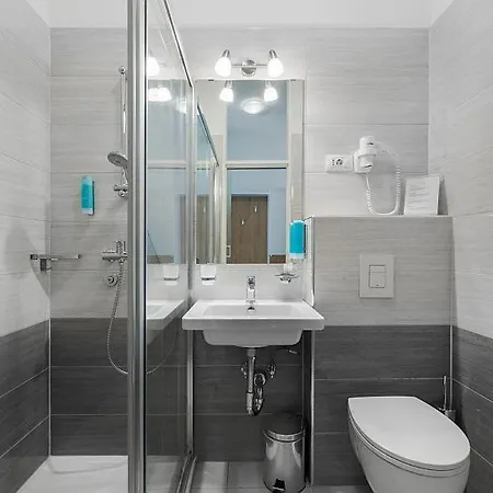 Otel Dvorec