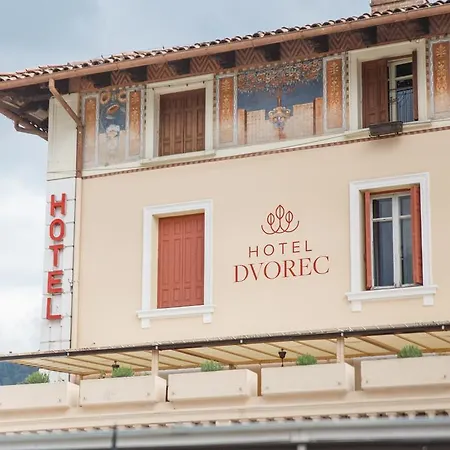 Dvorec Otel 3*