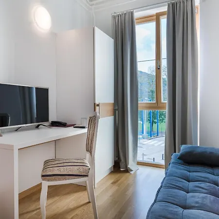 Otel Dvorec 3*