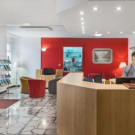 Otel Dvorec